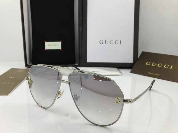 Gucci Sunglasses GGS150272G69