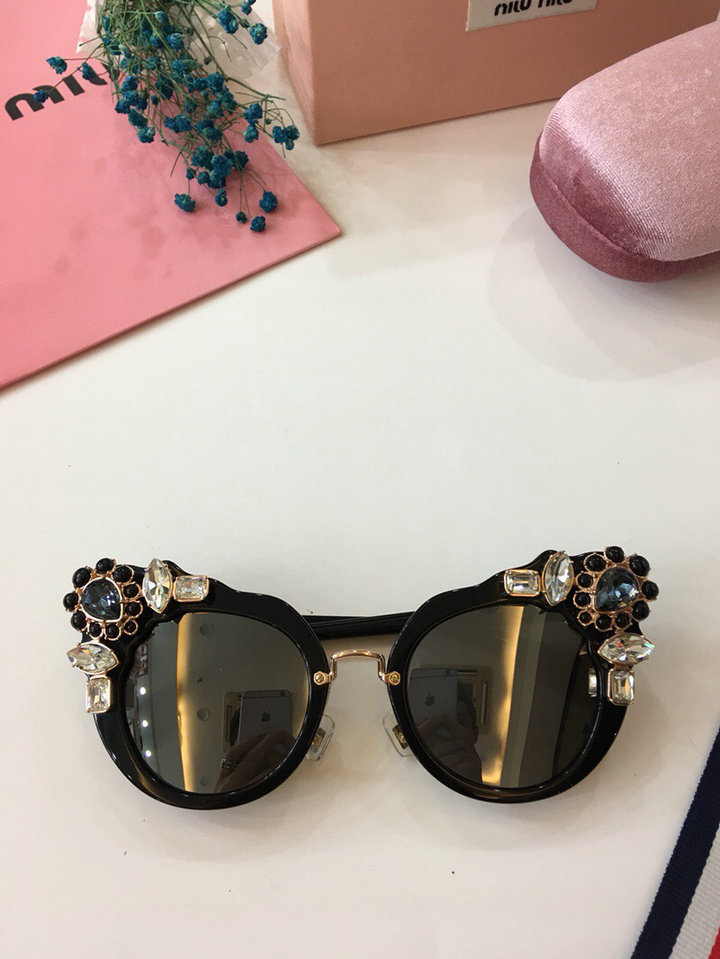 MiuMiu Newest Fashion Sunglasses Top Quality MM0019