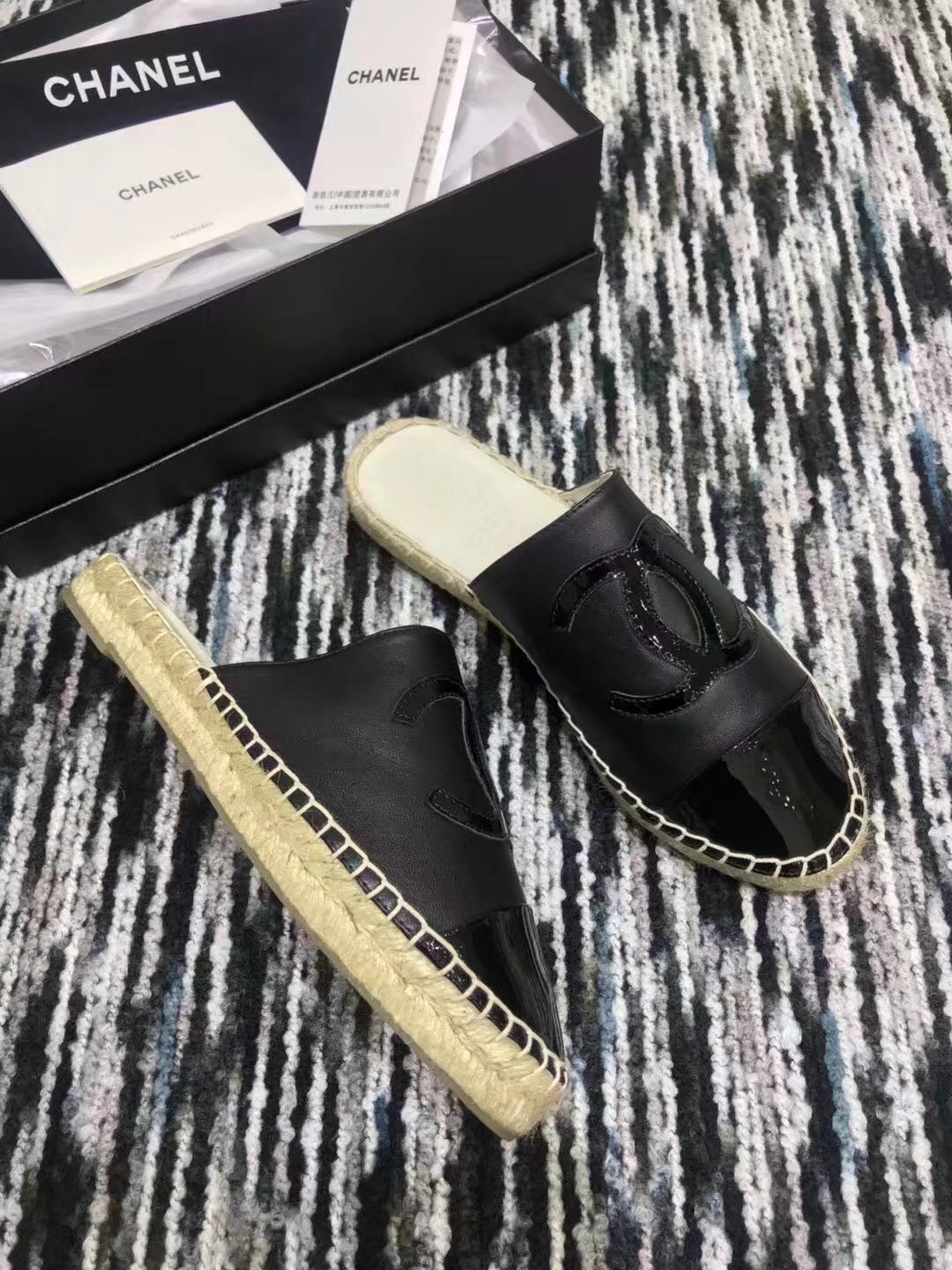 Chanel Slippers CH2287LRF black