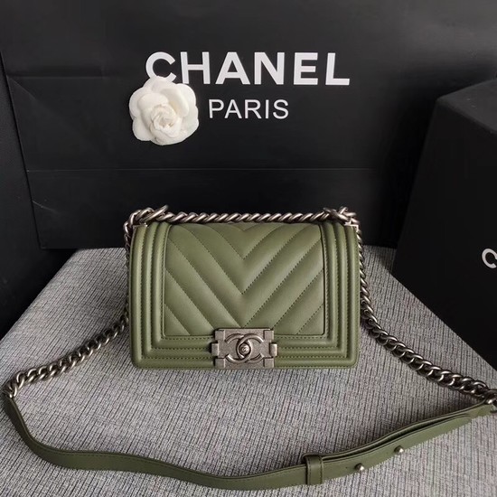 Chanel Le Boy Flap Shoulder Bag Original Calf leather A67085 green silver Buckle