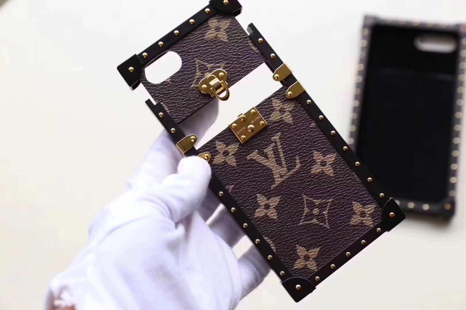 Louis vuitton monogram canvas  iPhone case 5569