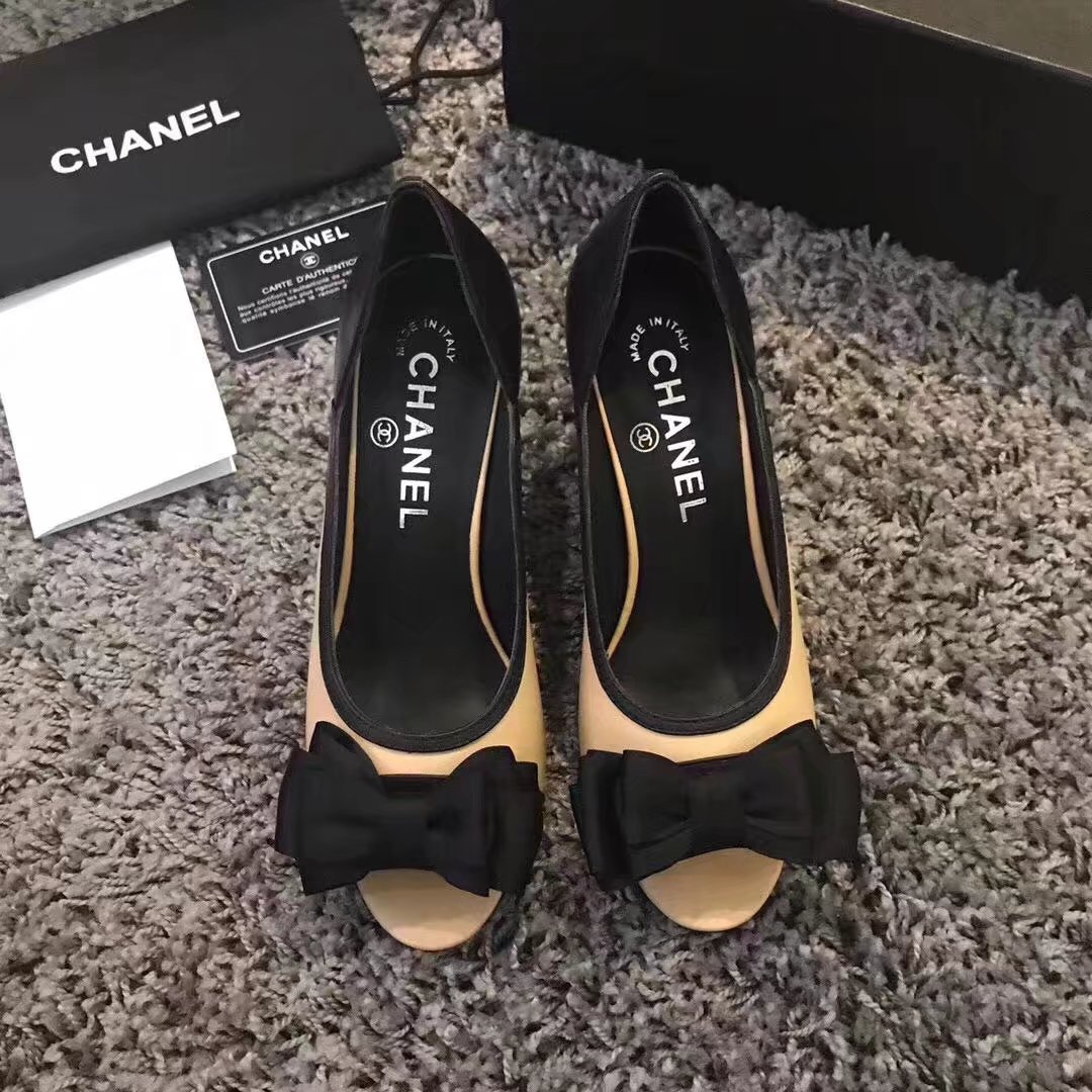 Chanel High heels CH2331LS Apricot&black heel of a shoe 8CM