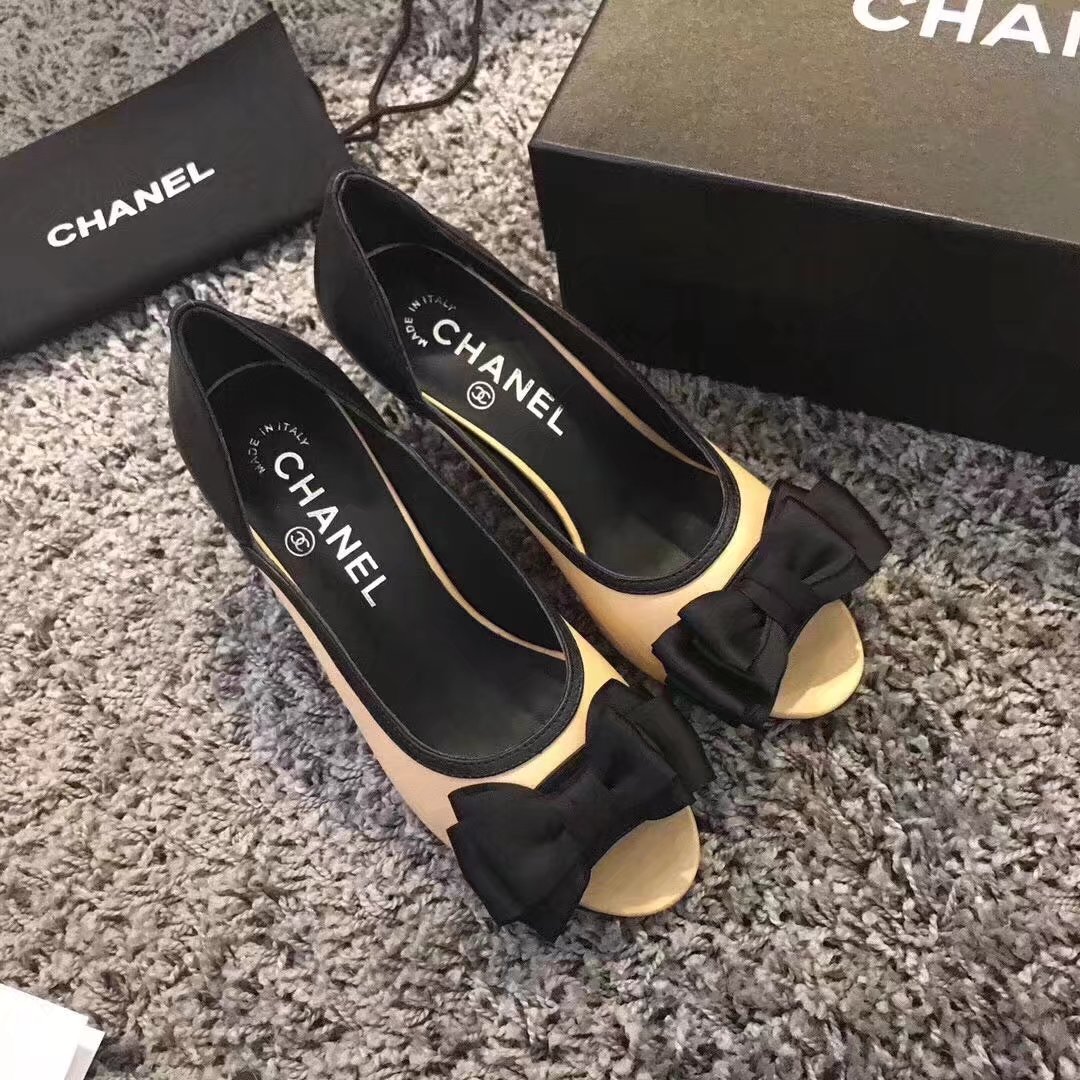 Chanel High heels CH2331LS Apricot&black heel of a shoe 8CM