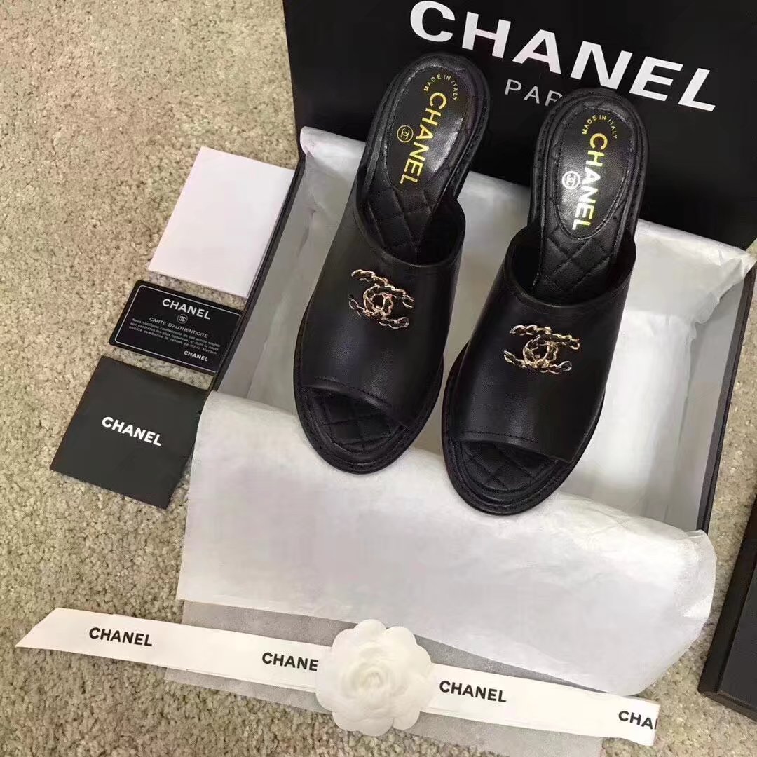 Chanel slippers CH2329LS black