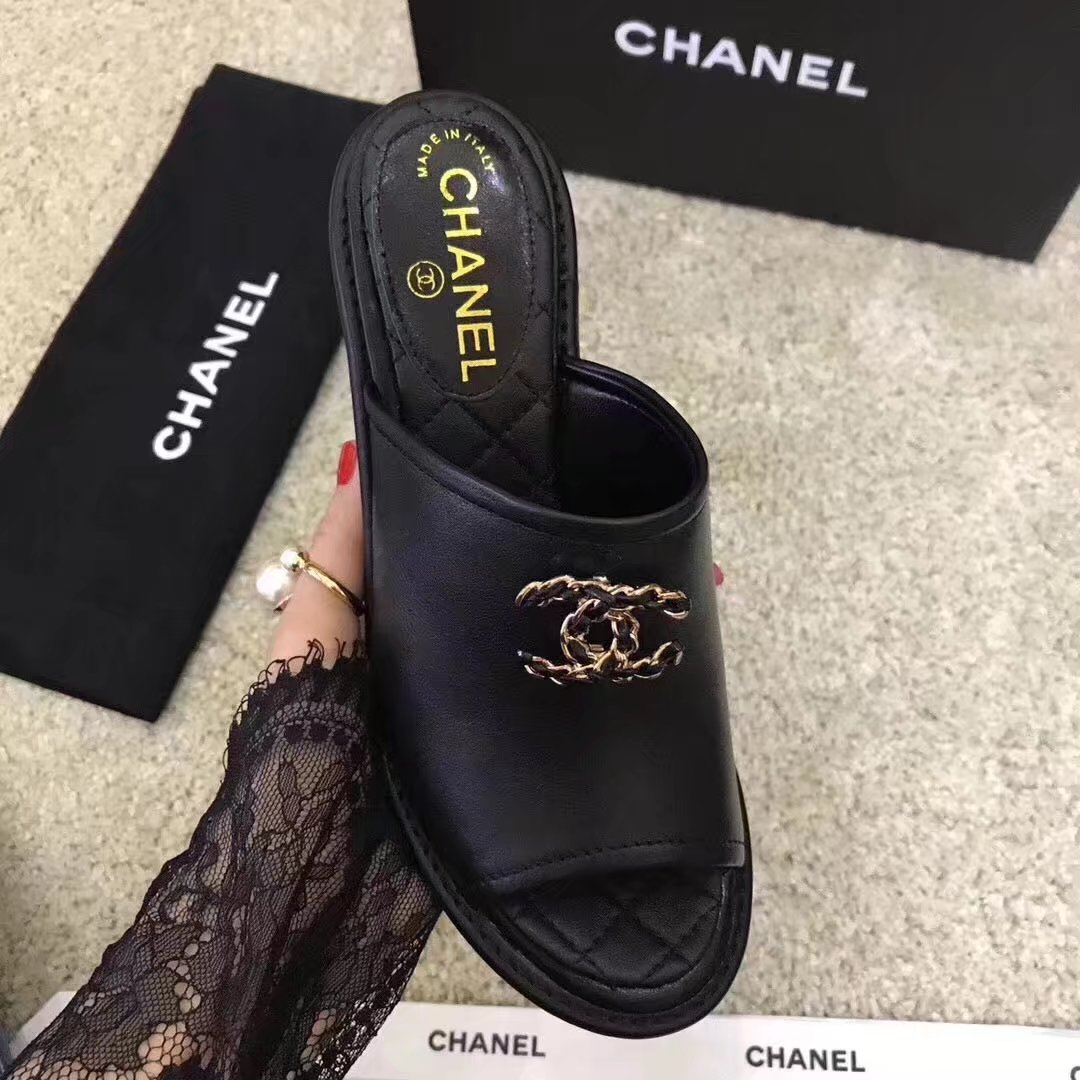 Chanel slippers CH2329LS black