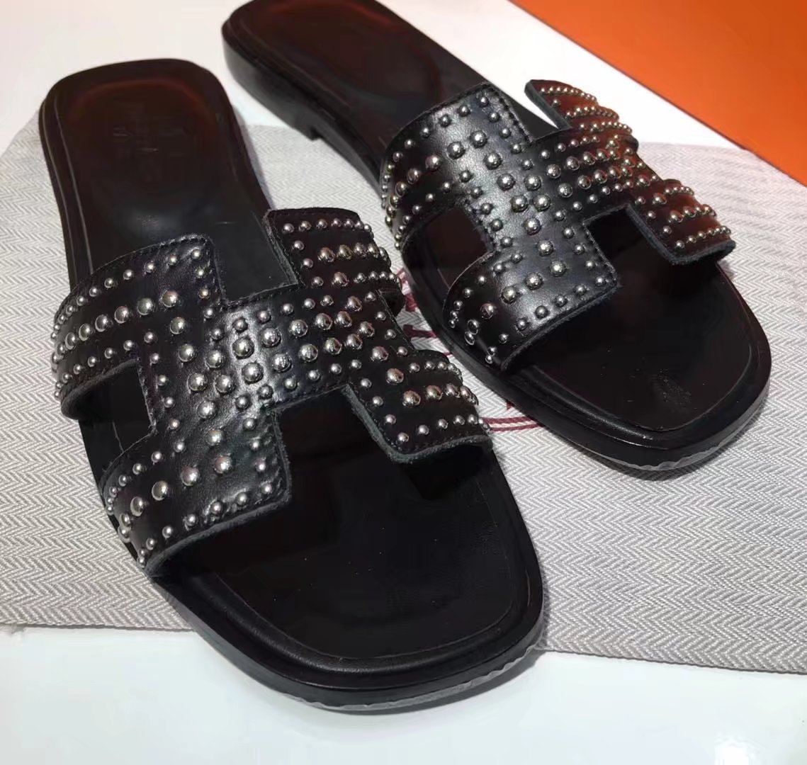 Hermes Leather Slipper HO781JYX Black