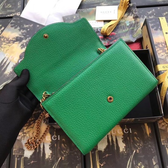 Gucci GG Marmont matelasse mini bag 499314 green