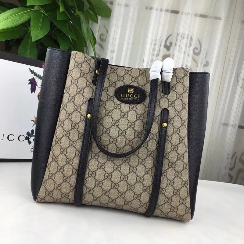 Gucci GG Supreme Canvas Shoulder Bag 5698 