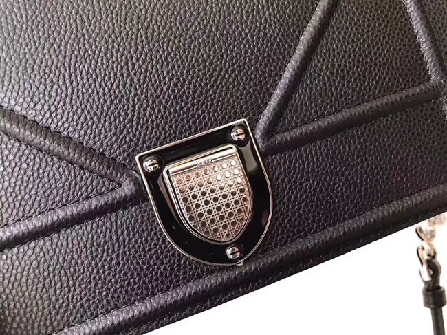 DIORAMA FLAP BAG IN BLACK GRAINED CALFSKIN WITH LARGE CANNAGE DESIGN M0422