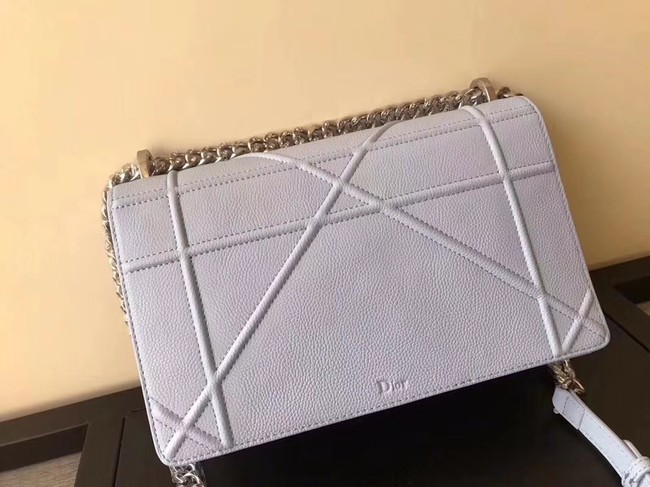 DIORAMA FLAP BAG IN GREY GRAINED CALFSKIN WITH LARGE CANNAGE DESIGN M0422