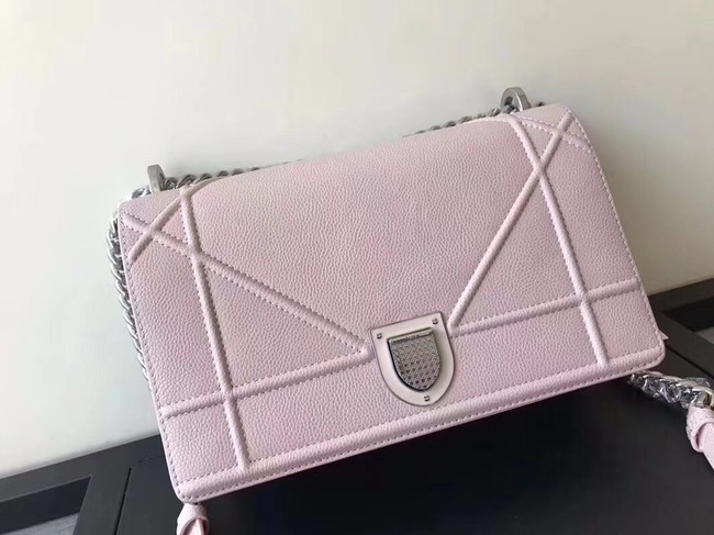 DIORAMA FLAP BAG IN POWDER PINK GRAINED CALFSKIN WITH LARGE CANNAGE DESIGN M0422