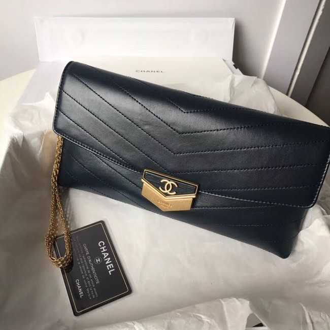 Chanel Clutch Calfskin & Gold-Tone Metal A57493 Black