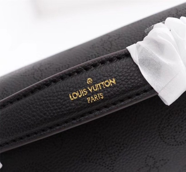 Louis Vuitton Mahina Leather POCHETTE METIS M40780 black