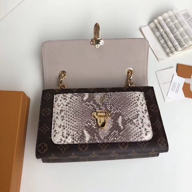 Louis vuitton original monogram canvas VICTOIRE M43731 pink