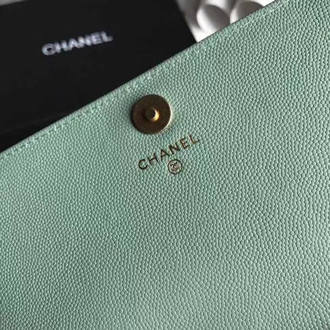 BOY CHANEL Clutch with Chain A84433 green