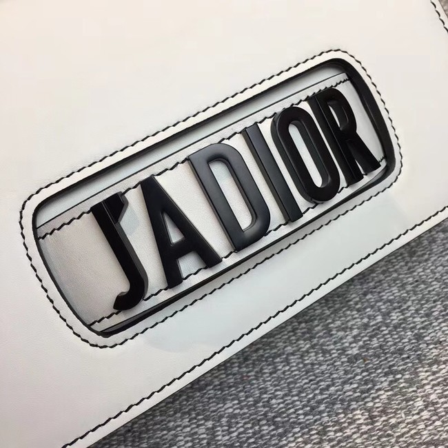 JADIOR FLAP BAG IN OFF-WHITE CALFSKIN M9000