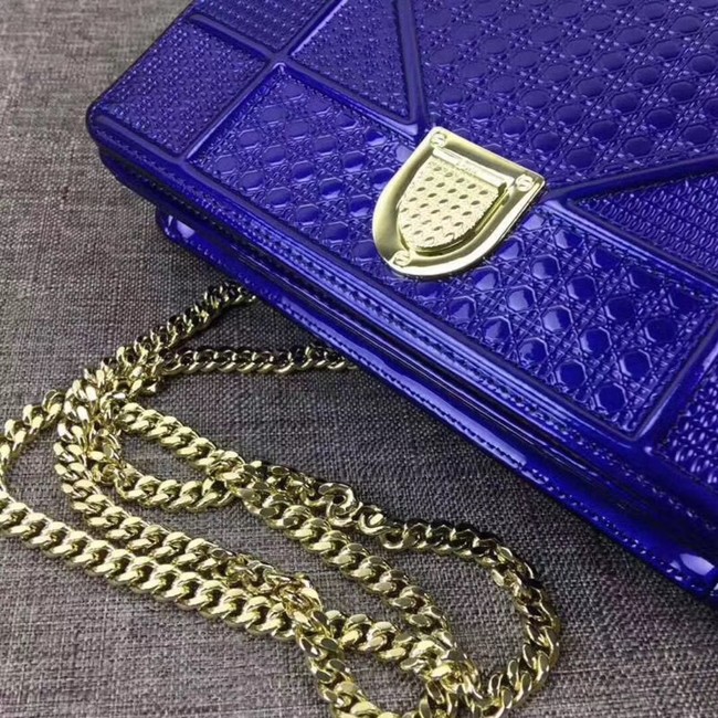 DIORAMA WALLET ON CHAIN CLUTCH METALLIC CALFSKIN WITH MICRO-CANNAGE MOTIF S0328 blue