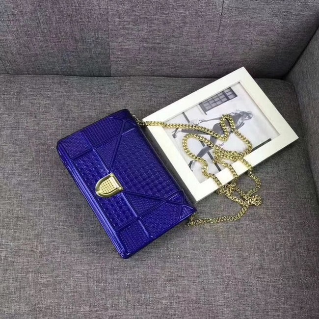 DIORAMA WALLET ON CHAIN CLUTCH METALLIC CALFSKIN WITH MICRO-CANNAGE MOTIF S0328 blue