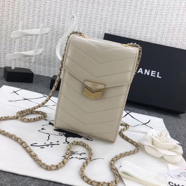 Chanel Original Clutch with Chain A81226 Calfskin & Gold-Tone Metal A81226 off-white