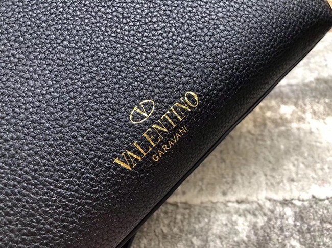 VALENTINO Candy Rockstud quilted leather shoulder bag 0650 black