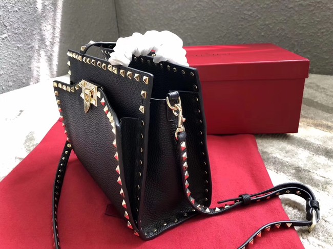 VALENTINO Candy Rockstud quilted leather shoulder bag 0650 black
