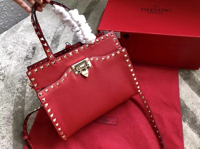 VALENTINO Candy Rockstud quilted leather shoulder bag 0650 red