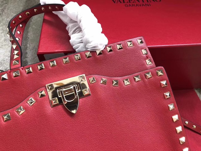 VALENTINO Candy Rockstud quilted leather shoulder bag 0650 red