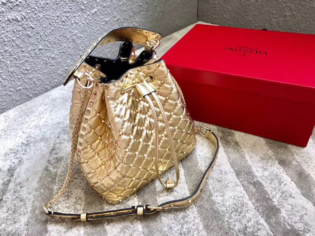 VALENTINO Rockstud leather bucket bag 0059L gold