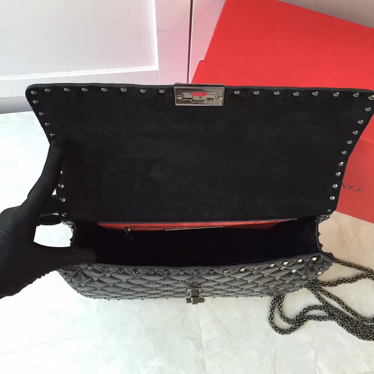 VALENTINO Spike quilted leather large shoulder bag A0327 black