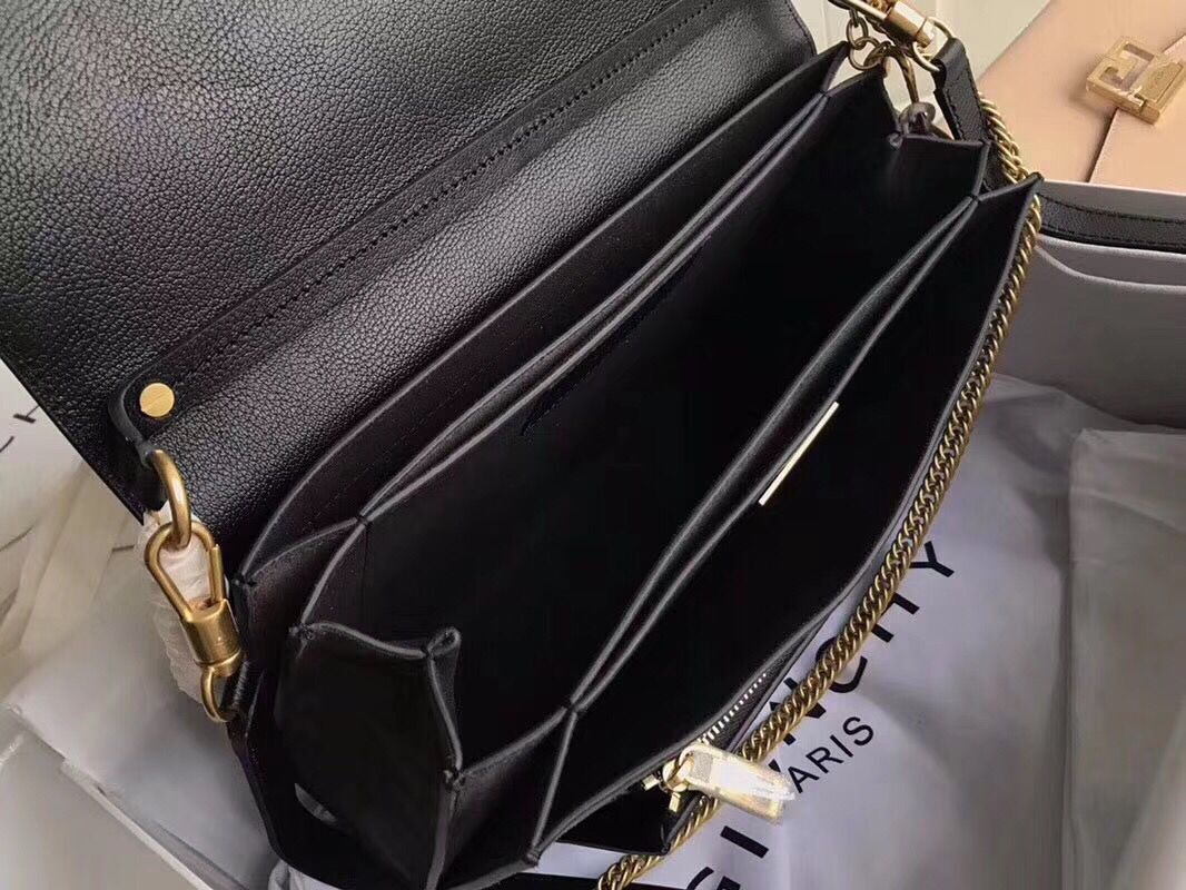 GIVENCHY GV3 medium leather shoulder bag 9741 black