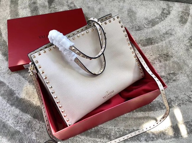 VALENTINO Candy Rockstud quilted leather shoulder bag 0650 white