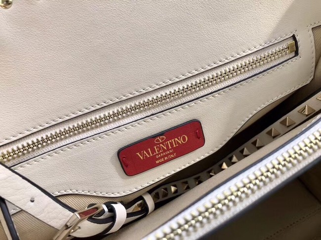 VALENTINO Candy Rockstud quilted leather shoulder bag 0650L white