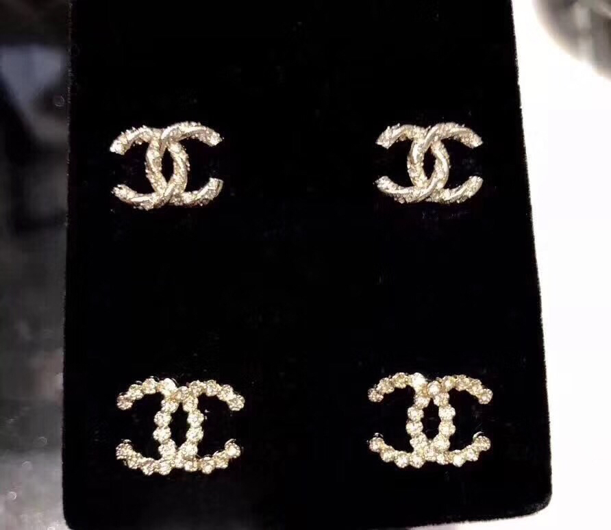 Chanel Earrings 18119
