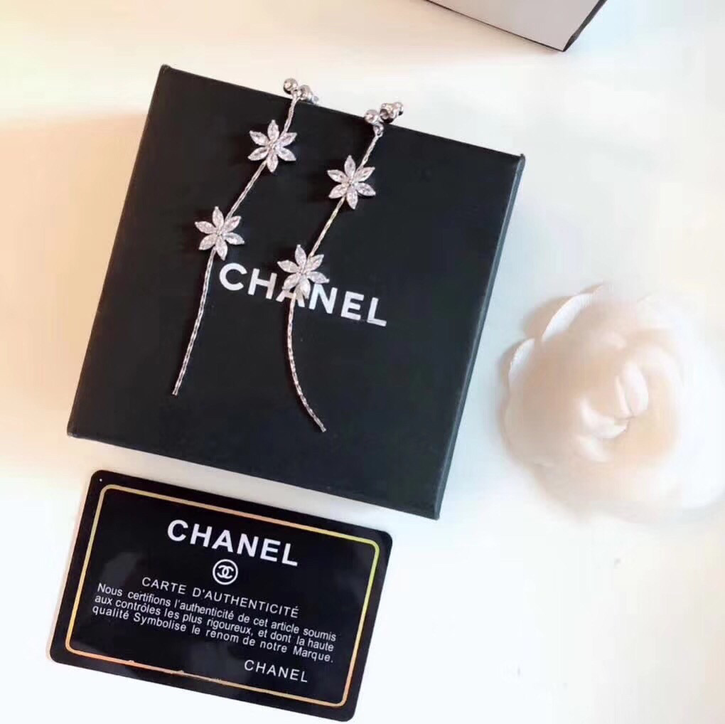 Chanel Earrings 18121