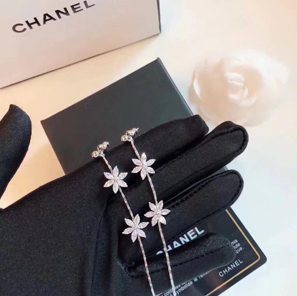 Chanel Earrings 18121