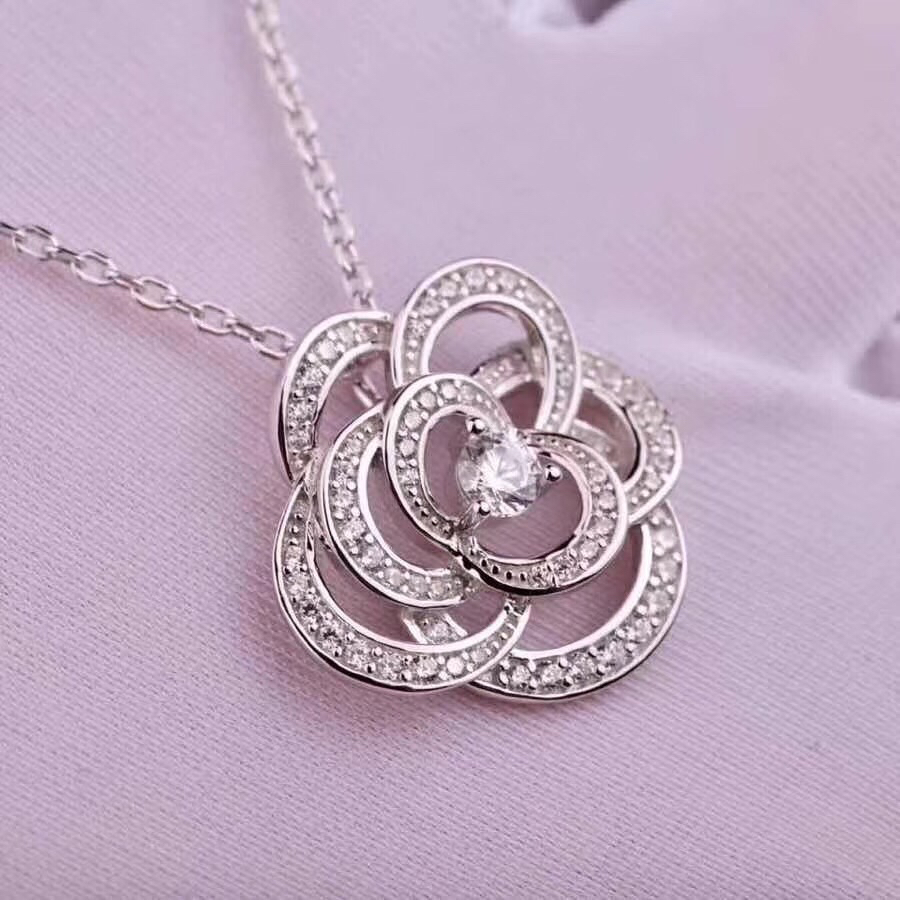 Chanel Necklace 18133