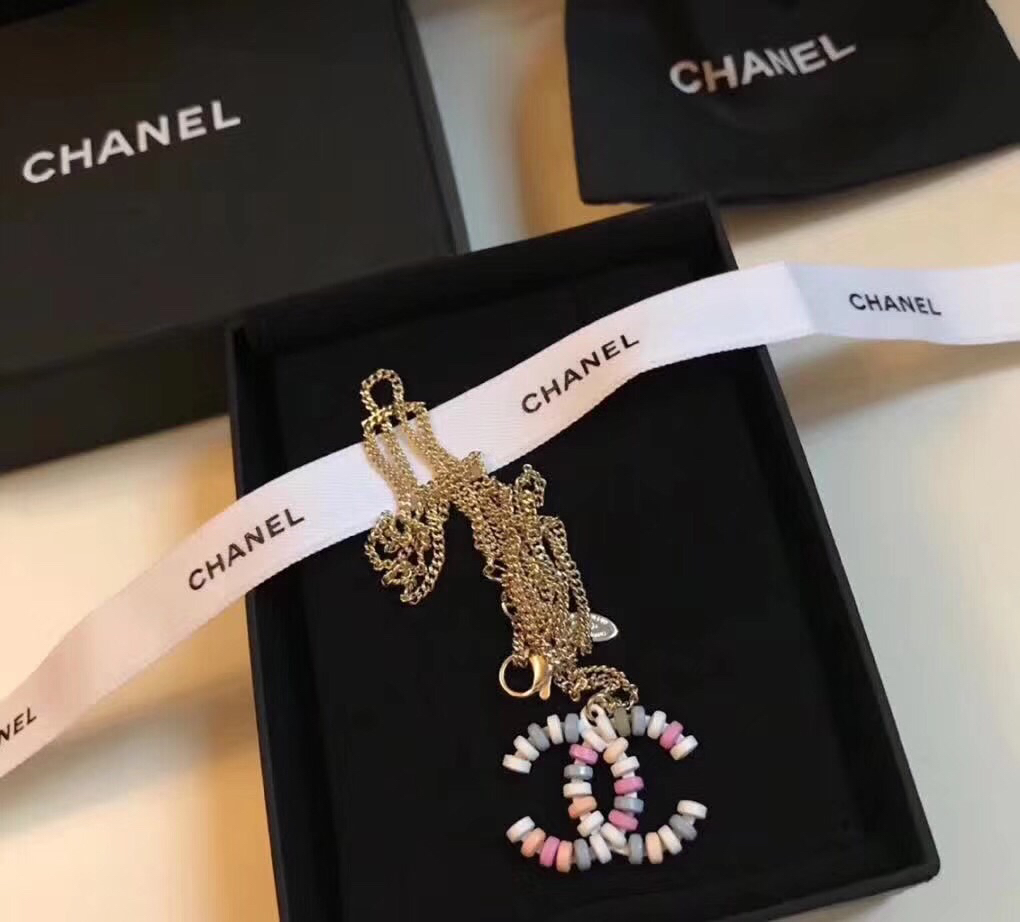 Chanel Necklace 18135