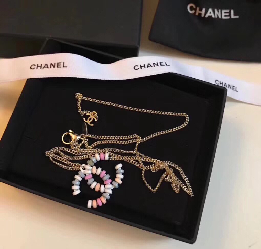 Chanel Necklace 18135