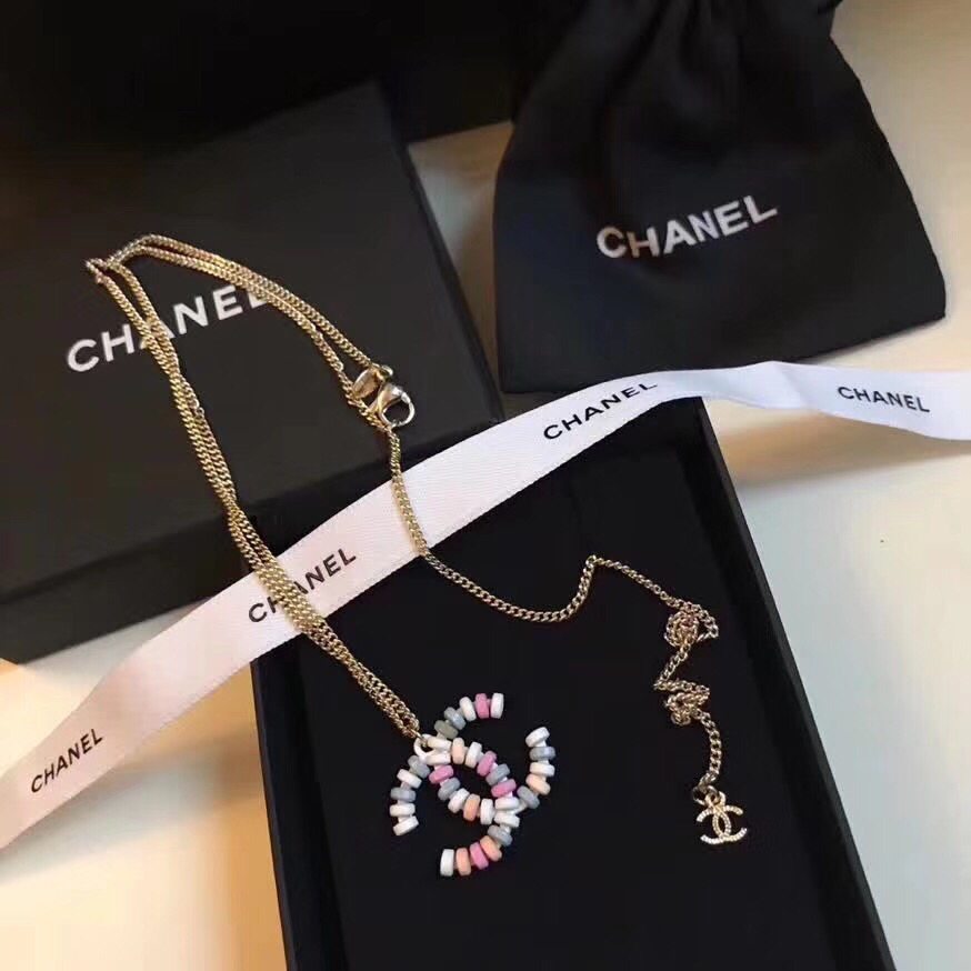 Chanel Necklace 18135