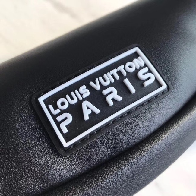 Louis Vuitton DISCOVERY BUMBAG M44444