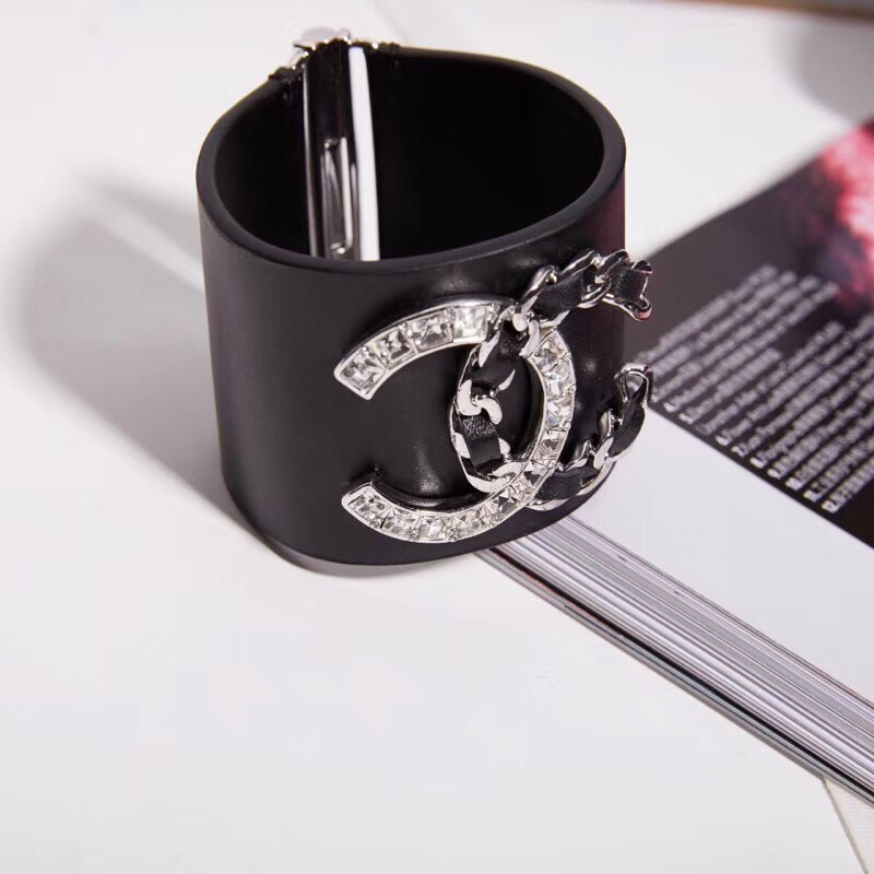 Chanel Bracelet 18214