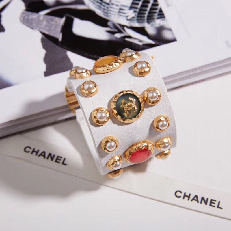 Chanel Bracelet 18217
