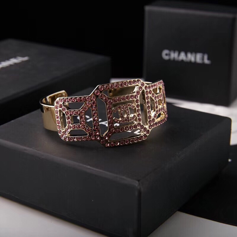 Chanel Bracelet 18218