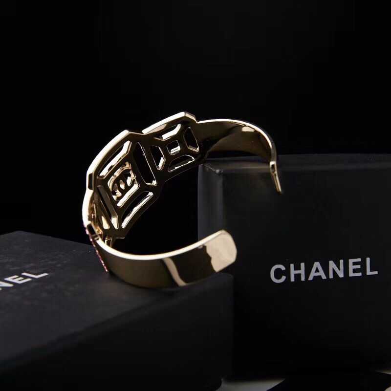 Chanel Bracelet 18218