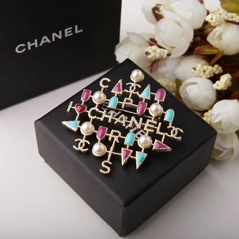 Chanel Brooch 18206