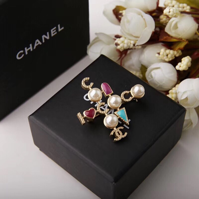 Chanel Brooch 18207