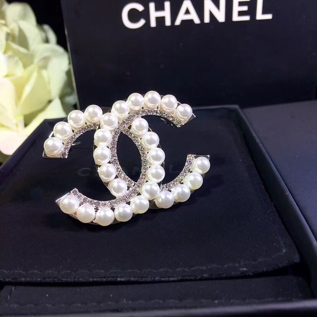 Chanel Brooch 18244