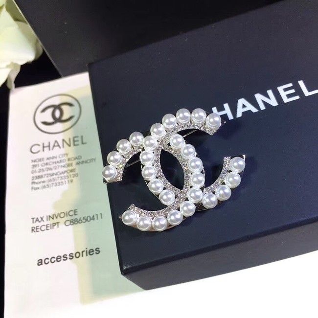 Chanel Brooch 18244