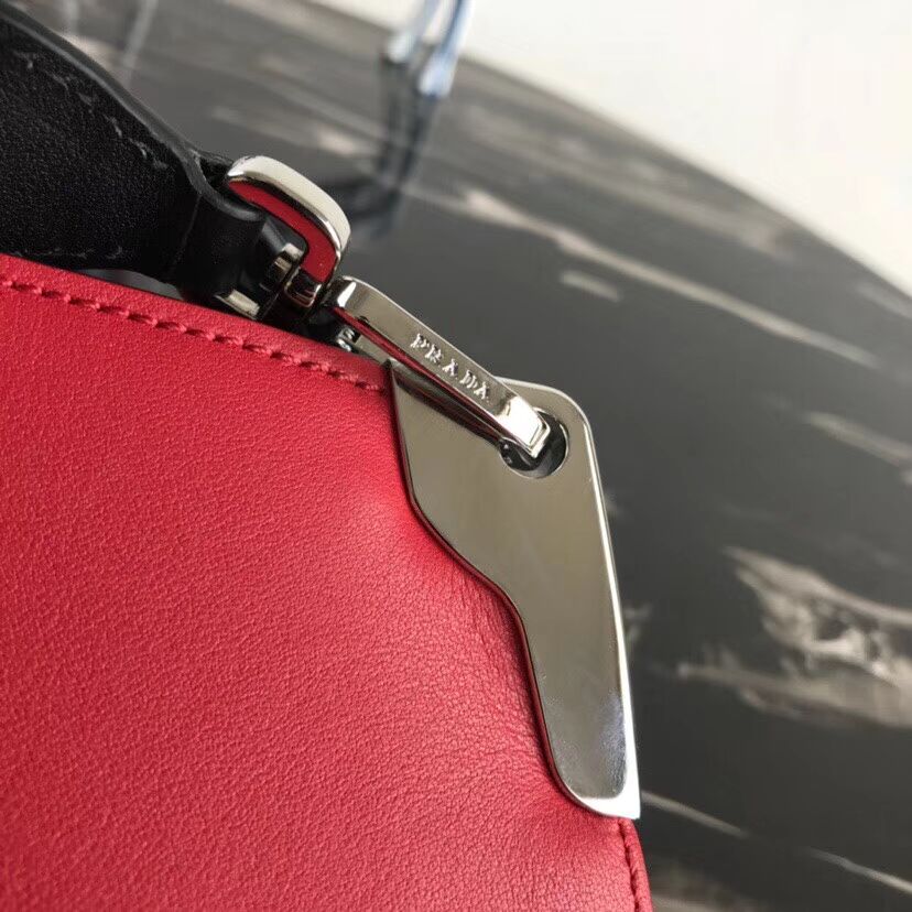 Prada Sidonie leather shoulder bag 1BH111 red