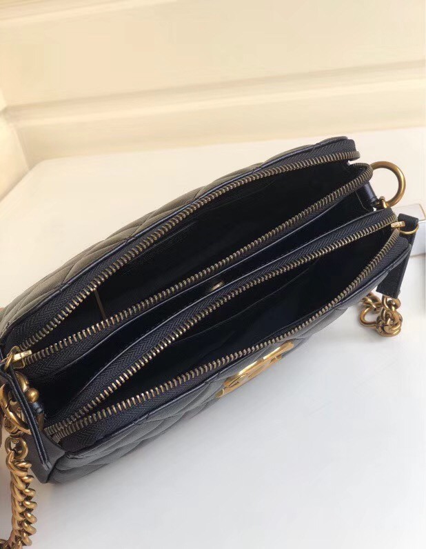 Chanel classic clutch with chain A94105 black